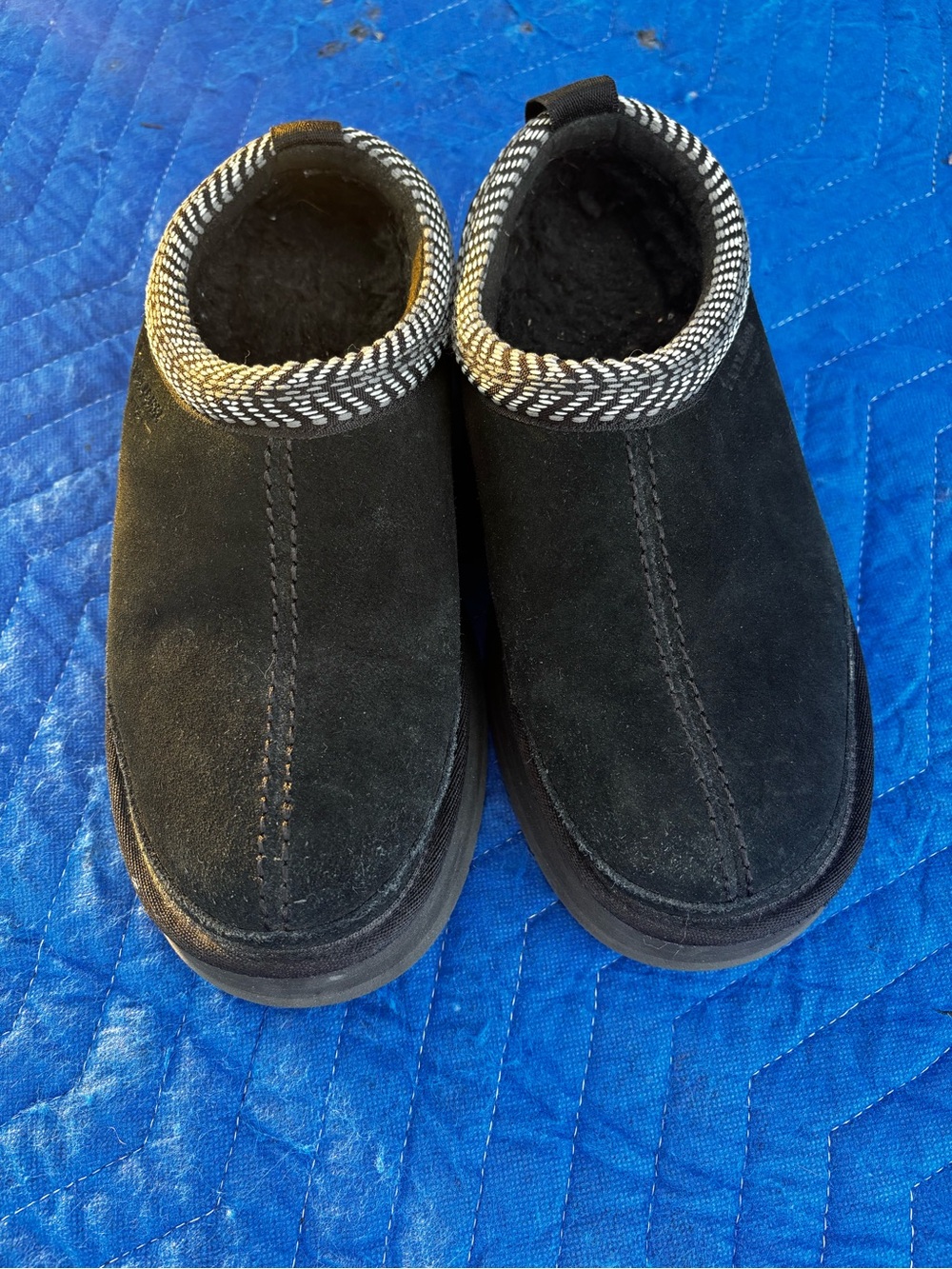 Koolaburra Black Platform Suede Slip-On Cozy Slippers